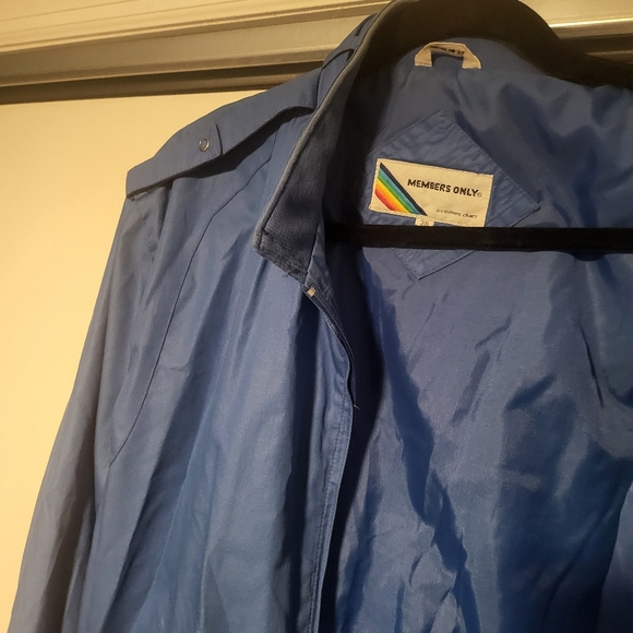 Vintage Members Only Blue Windbreaker Jacket. - Picture 5 of 10